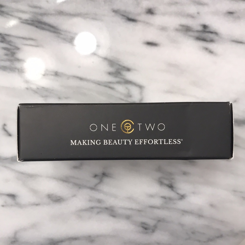 One Two Cosmetics - Magnetic Lashes / Eyelashes - Picture 5 of 6